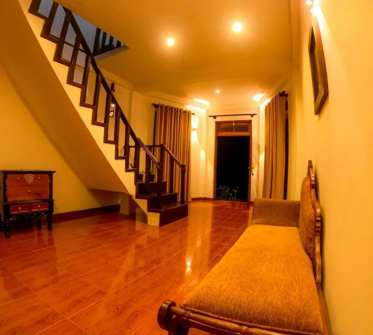 Hotel Grand Sun Inn Nuwara Eliya